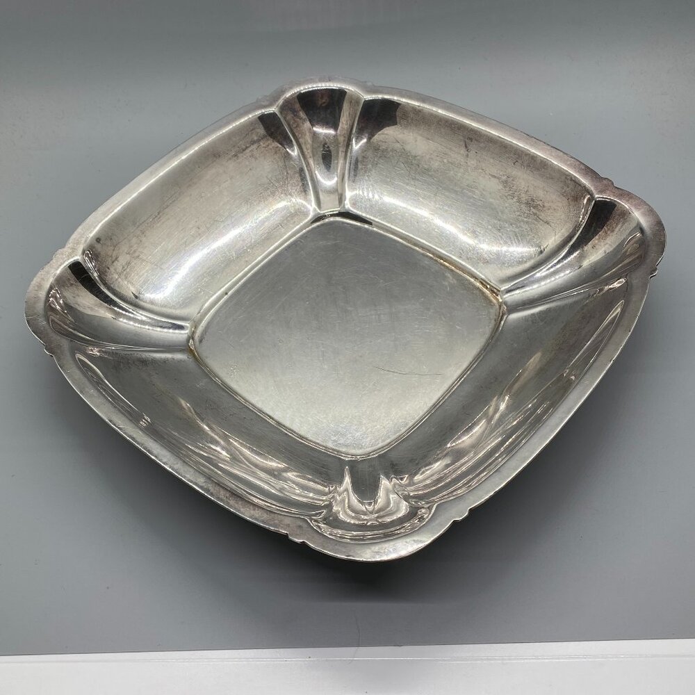 Vintage Reed Barton Silver Plate Square Candy Vegetable Fruit Serving Bowl 1020